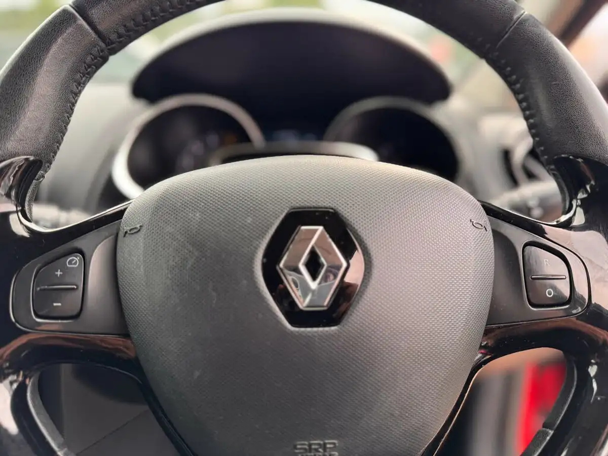 2013-renault-clio-15dci-dynamique-s-medianavss-big-26