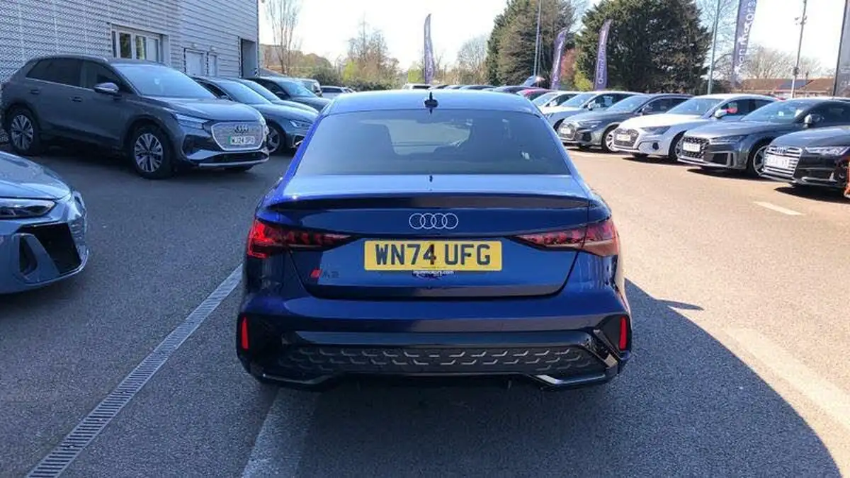 2024-audi-a3-15-35-tfsi-s-line-saloon-4d-big-9
