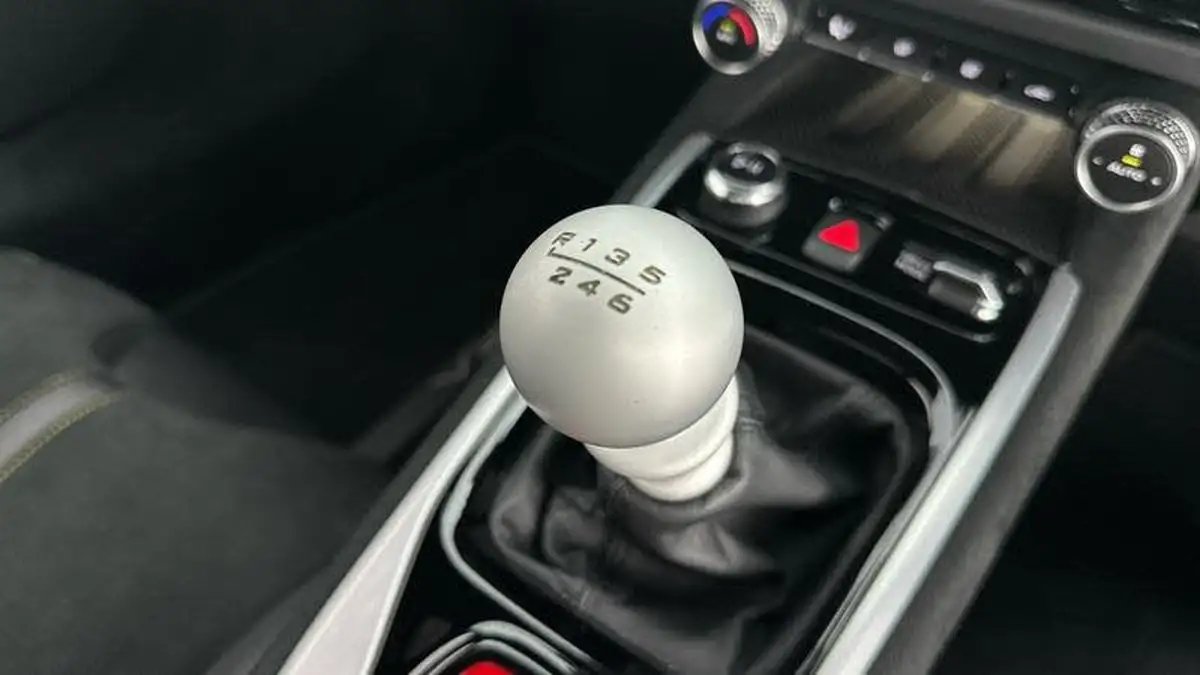 2023-lotus-emira-35-first-edition-v6-big-24