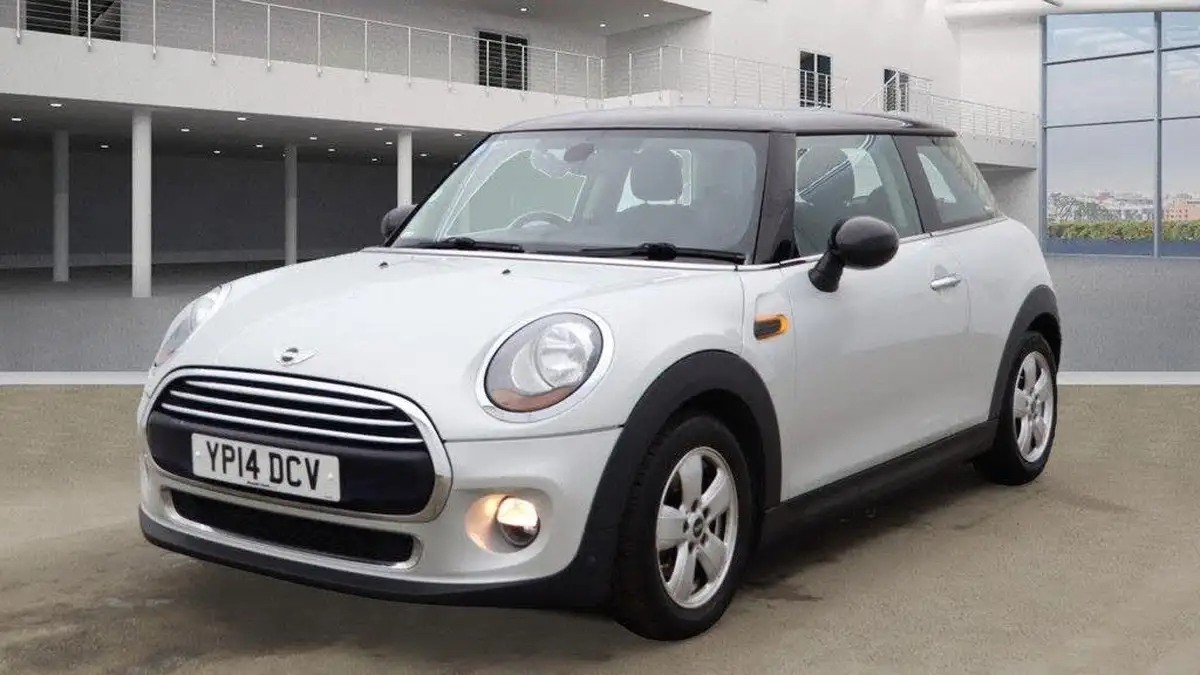 2014-mini-cooper-15-cooper-3d-auto-big-0
