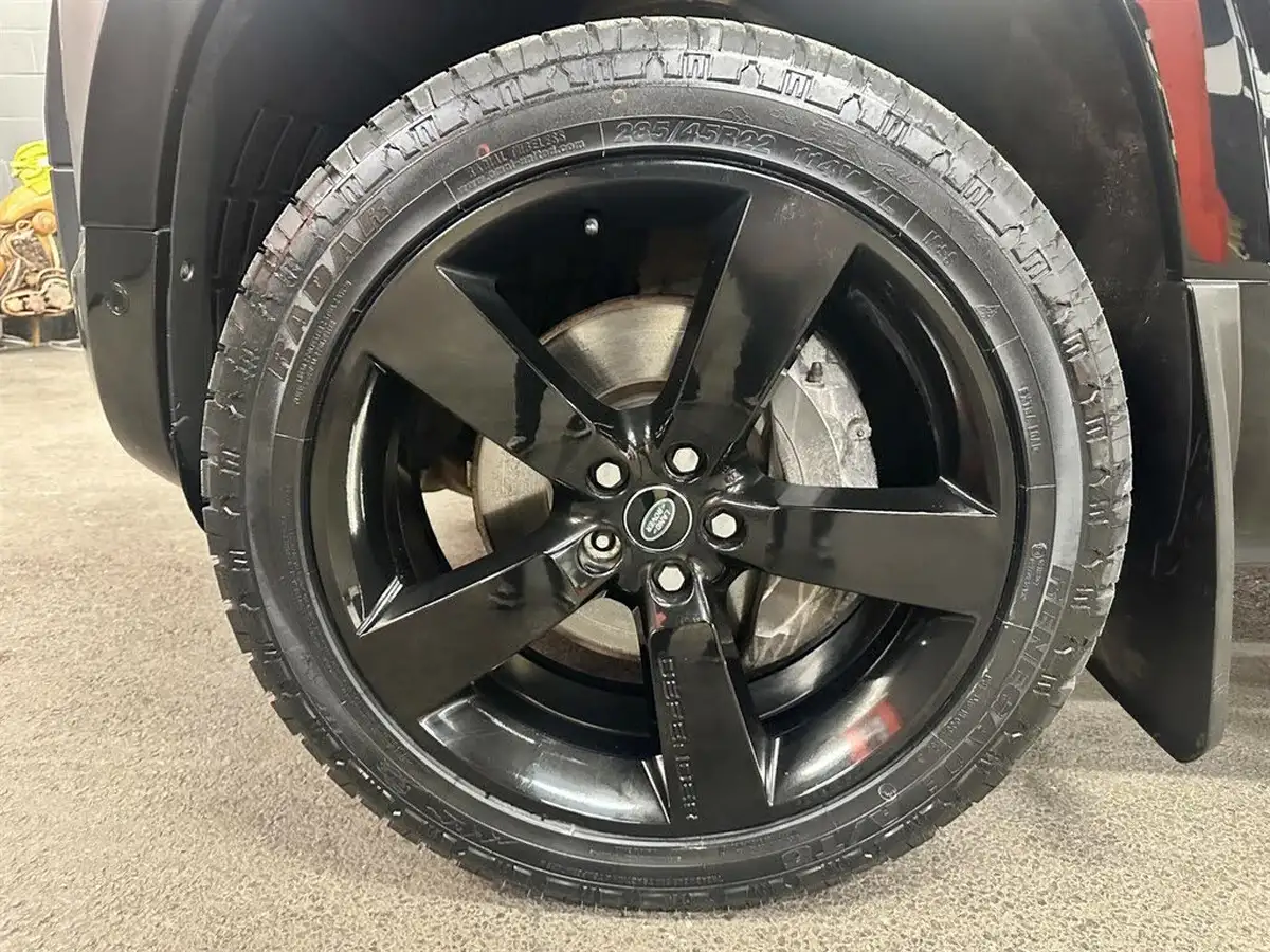 2021-land-rover-110-defender-30-d300-hard-top-hse-110-big-49