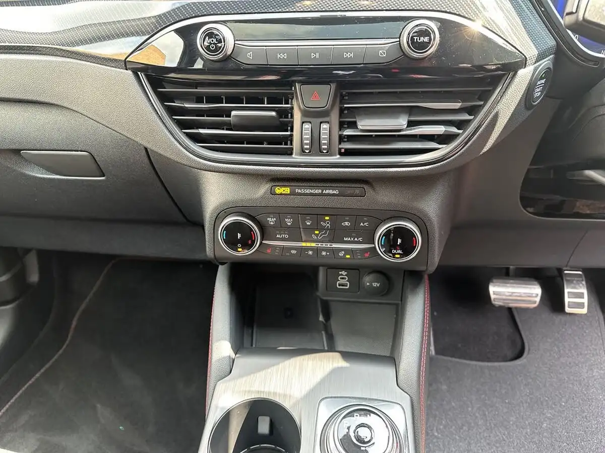 2024-ford-kuga-25t-st-line-x-edition-225ps-phev-big-21