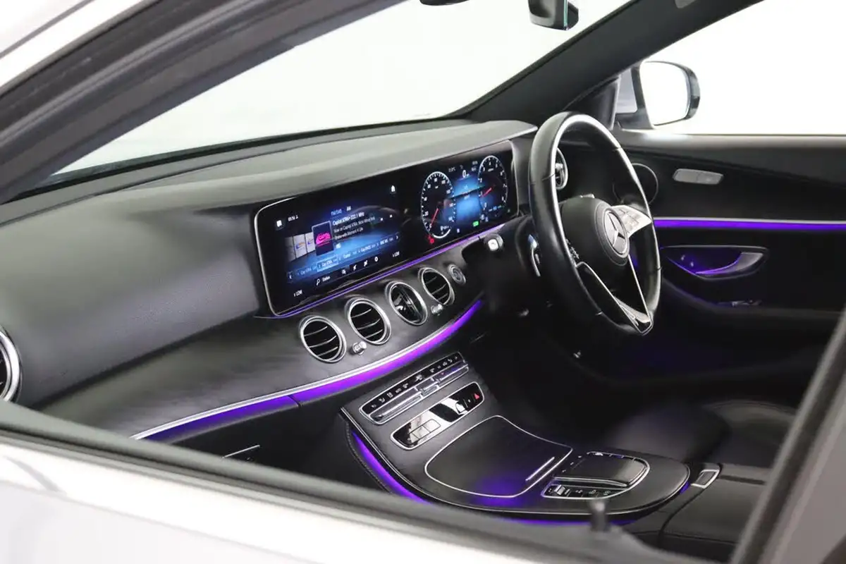 2022-mercedes-benz-e-class-20-e200-amg-line-211ps-saloon-4d-big-10