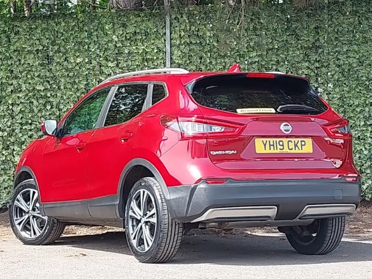 2019-nissan-qashqai-13-dig-t-n-connecta-140ps-big-1