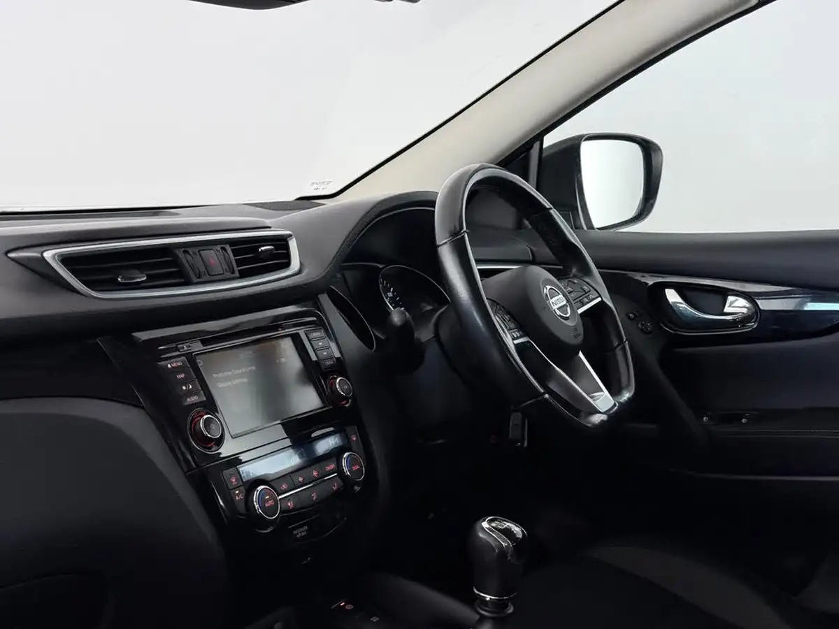 2021-nissan-qashqai-13-dig-t-acenta-premium-140ps-big-14