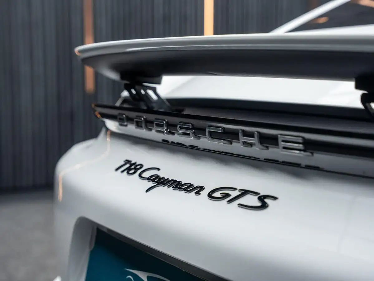 2019-porsche-cayman-718-25-cayman-gts-pdk-big-24