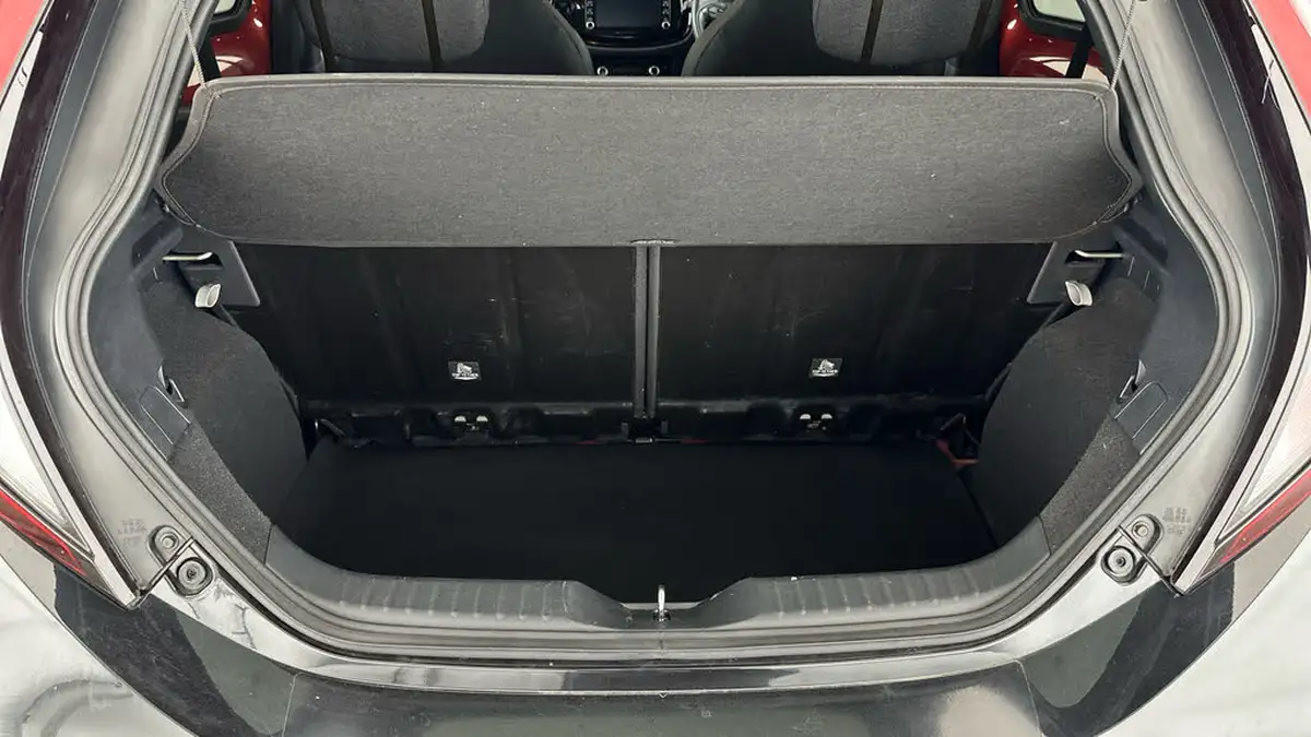 2022-toyota-aygo-x-10-vvt-i-edge-big-14