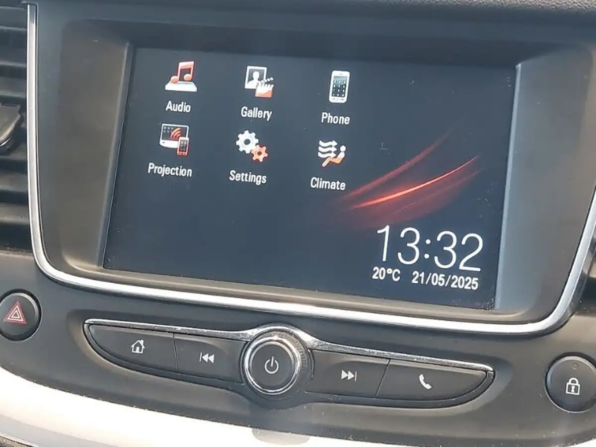 2019-vauxhall-grandland-x-12-se-ss-big-9