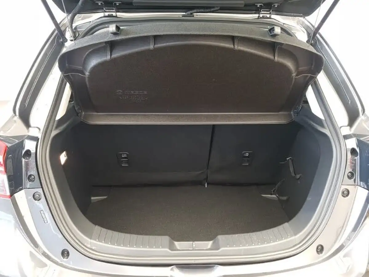 2023-mazda-mazda2-15-e-skyactiv-g-exclusive-line-big-7