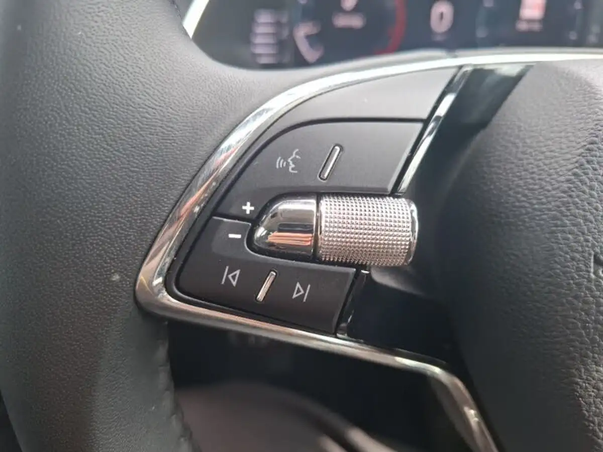 2023-skoda-octavia-15-tsi-se-l-estate-big-12