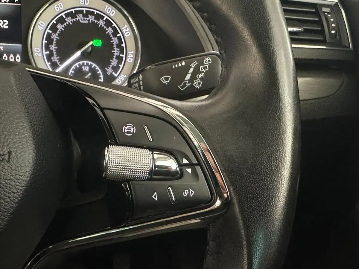 2020-skoda-superb-14-tsi-se-l-estate-big-27
