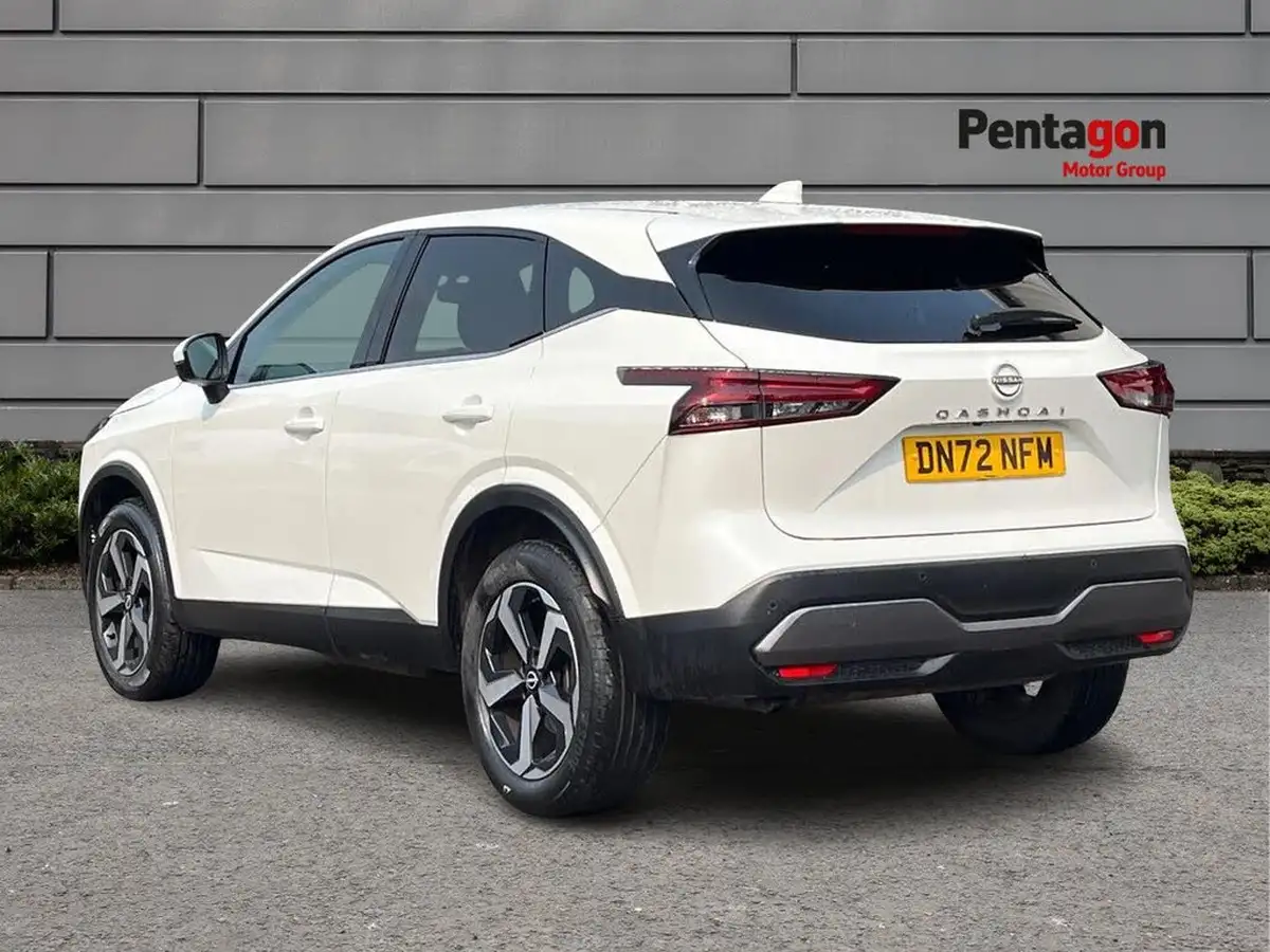 2022-nissan-qashqai-13-dig-t-n-connecta-160ps-auto-big-1