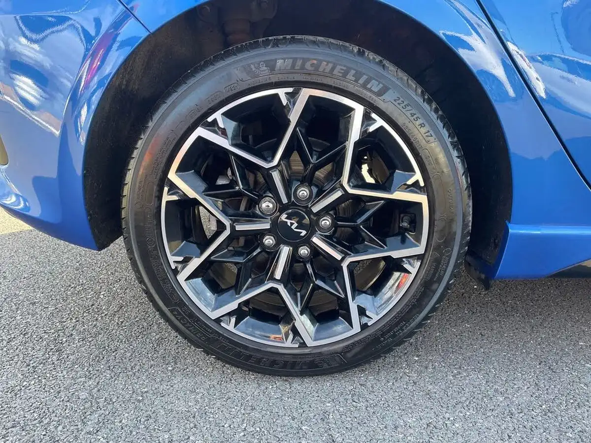 2022-kia-ceed-15-t-gdi-gt-line-big-17