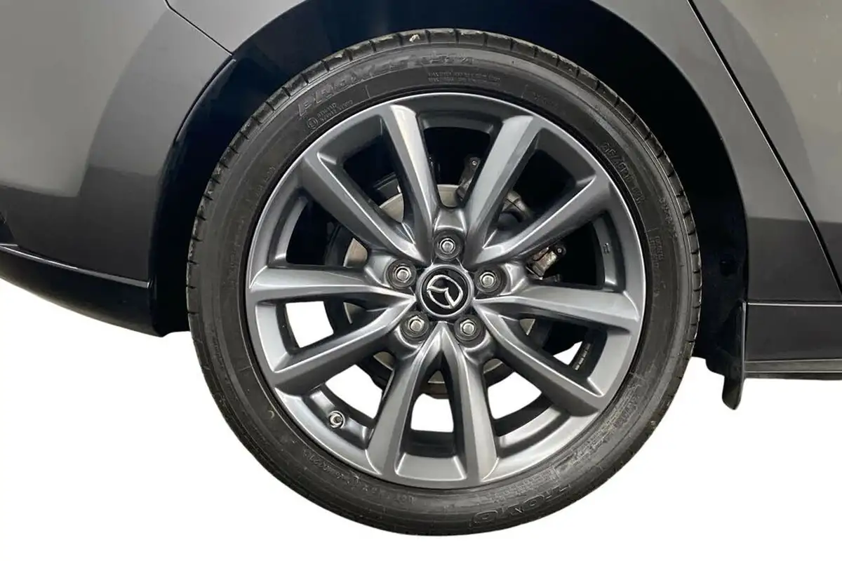 2021-mazda-mazda3-20-gt-sport-122ps-hatchback-5d-big-8