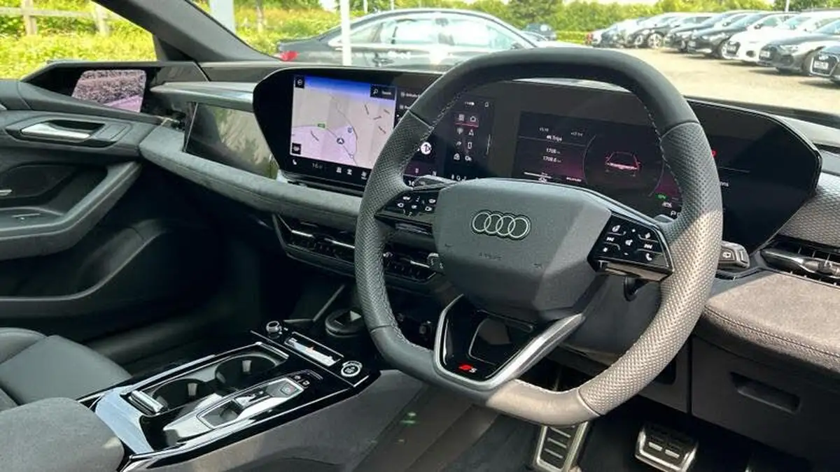 2025-audi-a6-e-tron-e-launch-edition-big-5