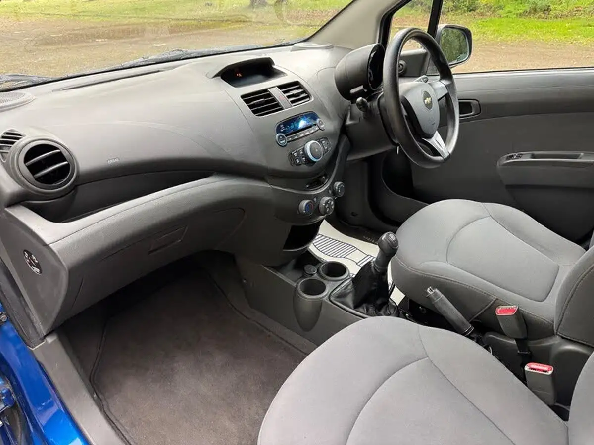 2011-chevrolet-spark-10-big-18