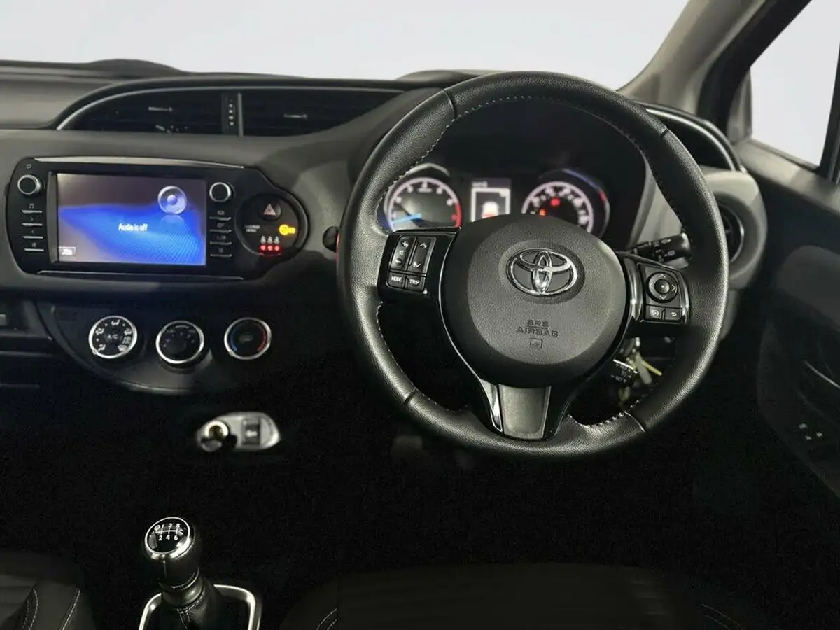 2019-toyota-yaris-15-vvt-i-icon-111bhp-1496cc-big-17