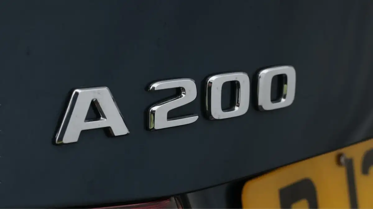 2020-mercedes-benz-a-class-13-a200-sport-executive-saloon-4d-7g-dct-big-20