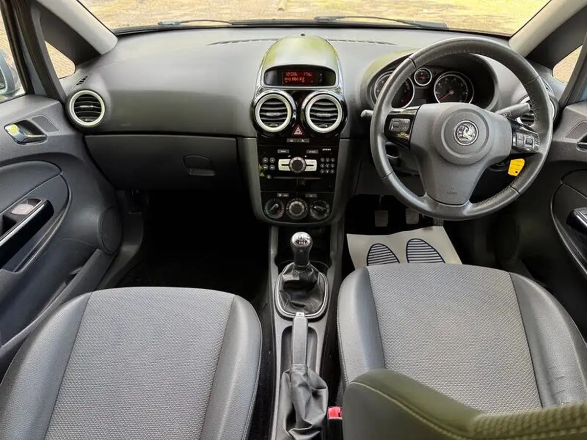 2008-vauxhall-corsa-13td-design-90ps-ac-5d-big-1
