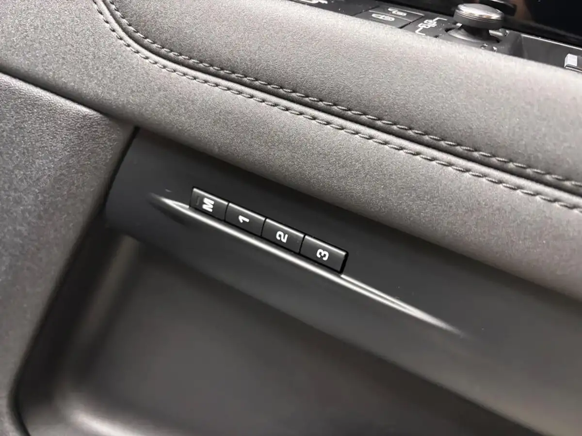 2019-land-rover-range-rover-evoque-20-d180-r-dynamic-se-big-31