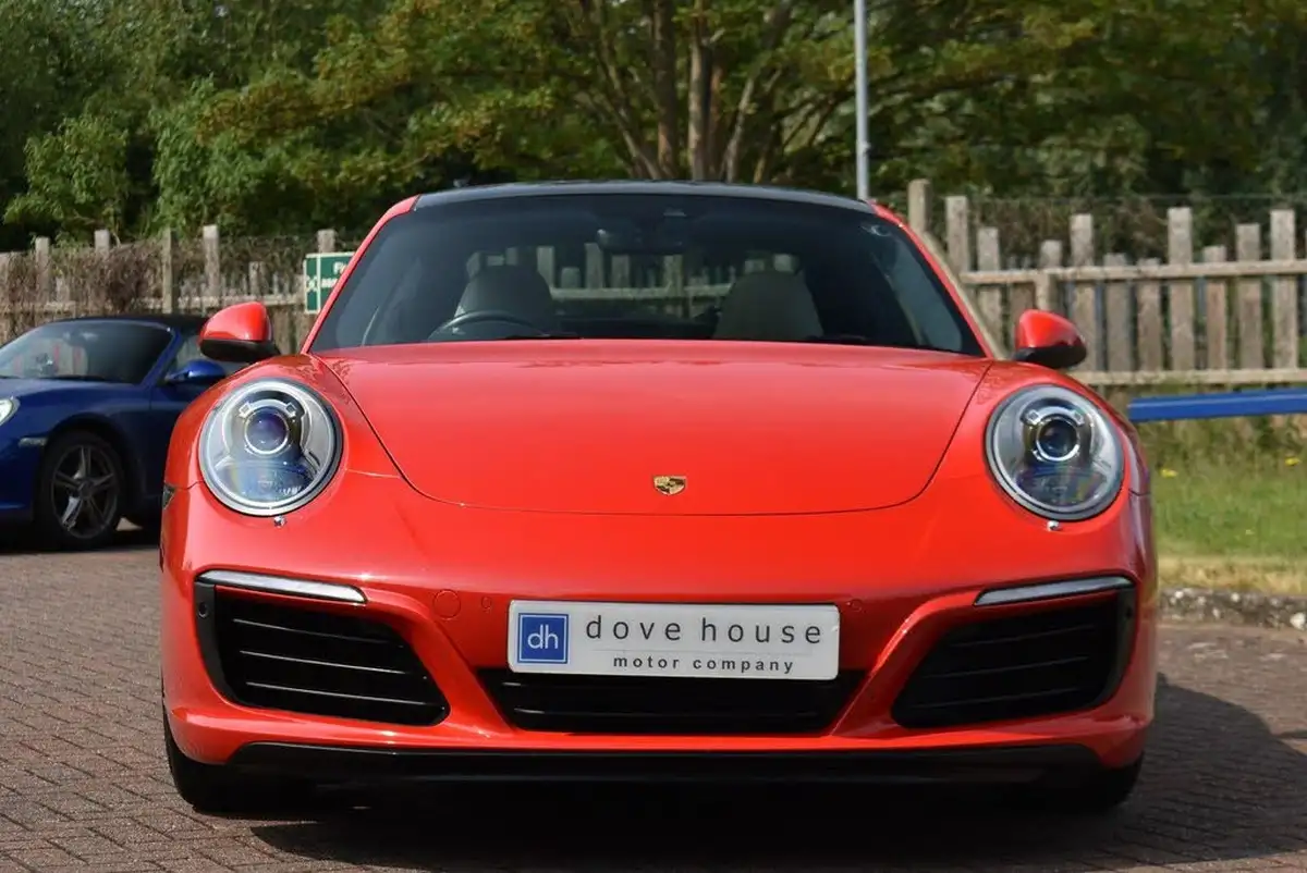 2016-porsche-911-30-carrera-coupe-pdk-big-5