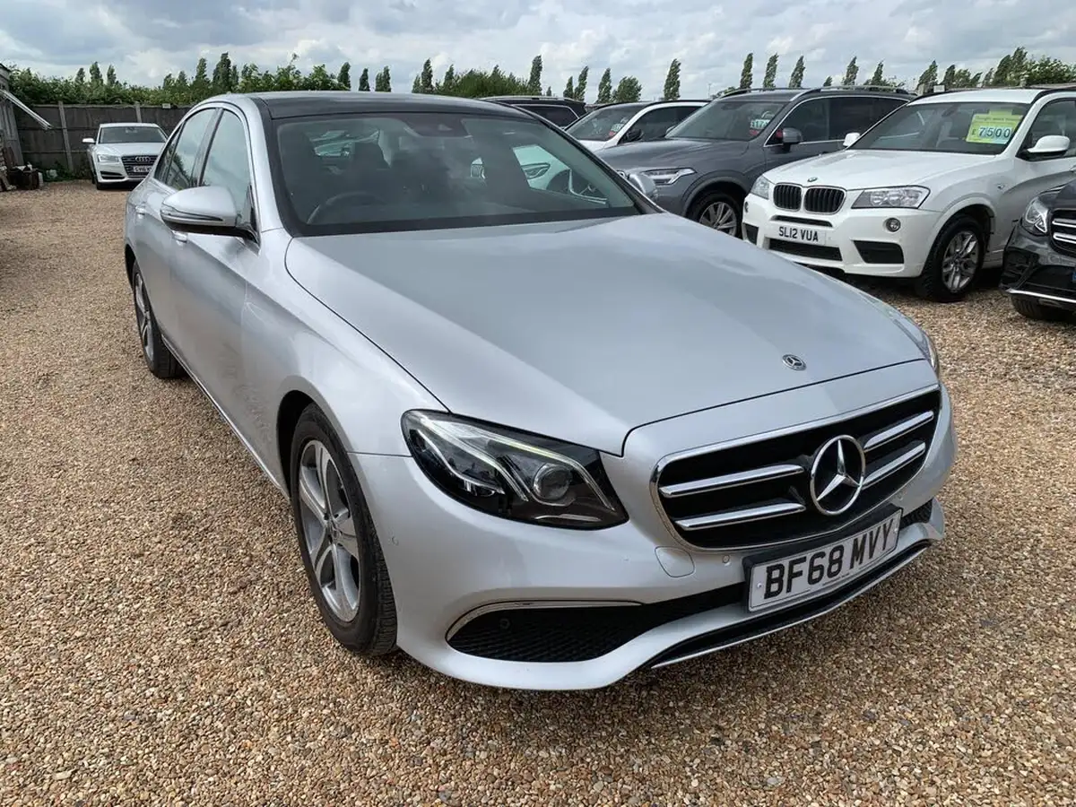 2018-mercedes-benz-e-class-20d-e220d-se-premium-plusss-saloon-4d-big-0