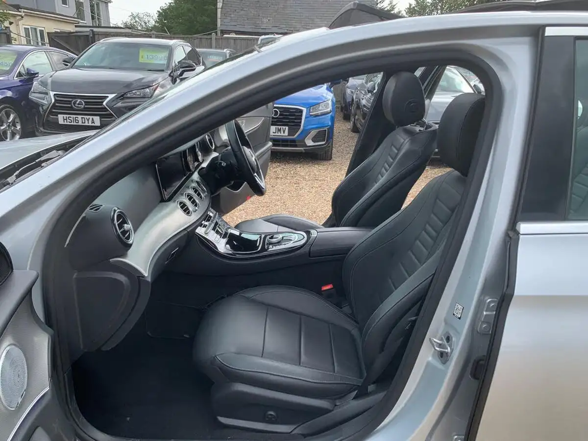 2018-mercedes-benz-e-class-20d-e220d-se-premium-plusss-saloon-4d-big-28