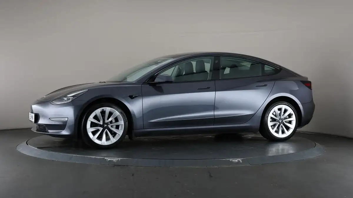 2021-tesla-model-3-e-long-range-4x4-big-22