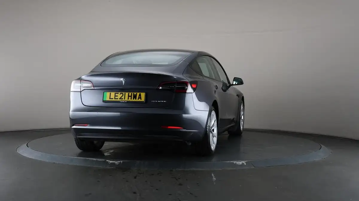 2021-tesla-model-3-e-long-range-4x4-big-70
