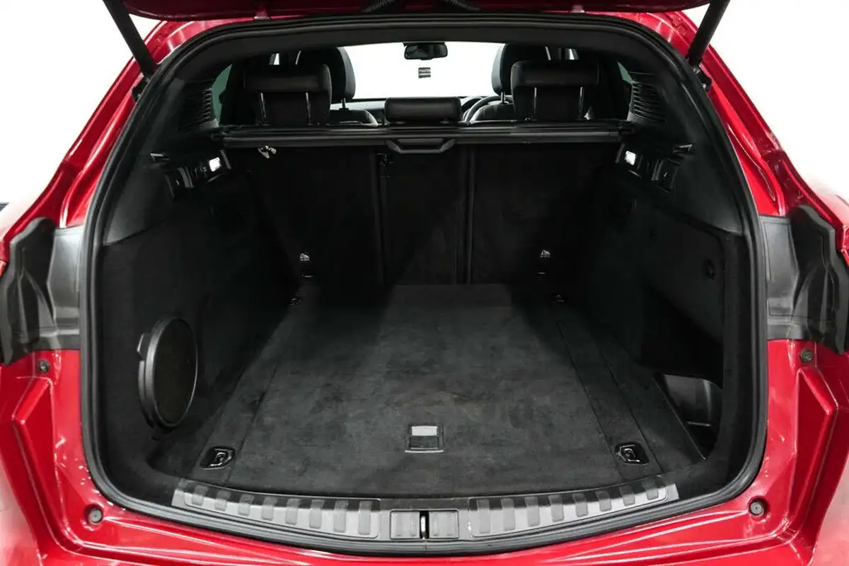 2017-alfa-romeo-stelvio-22td-milano-big-12