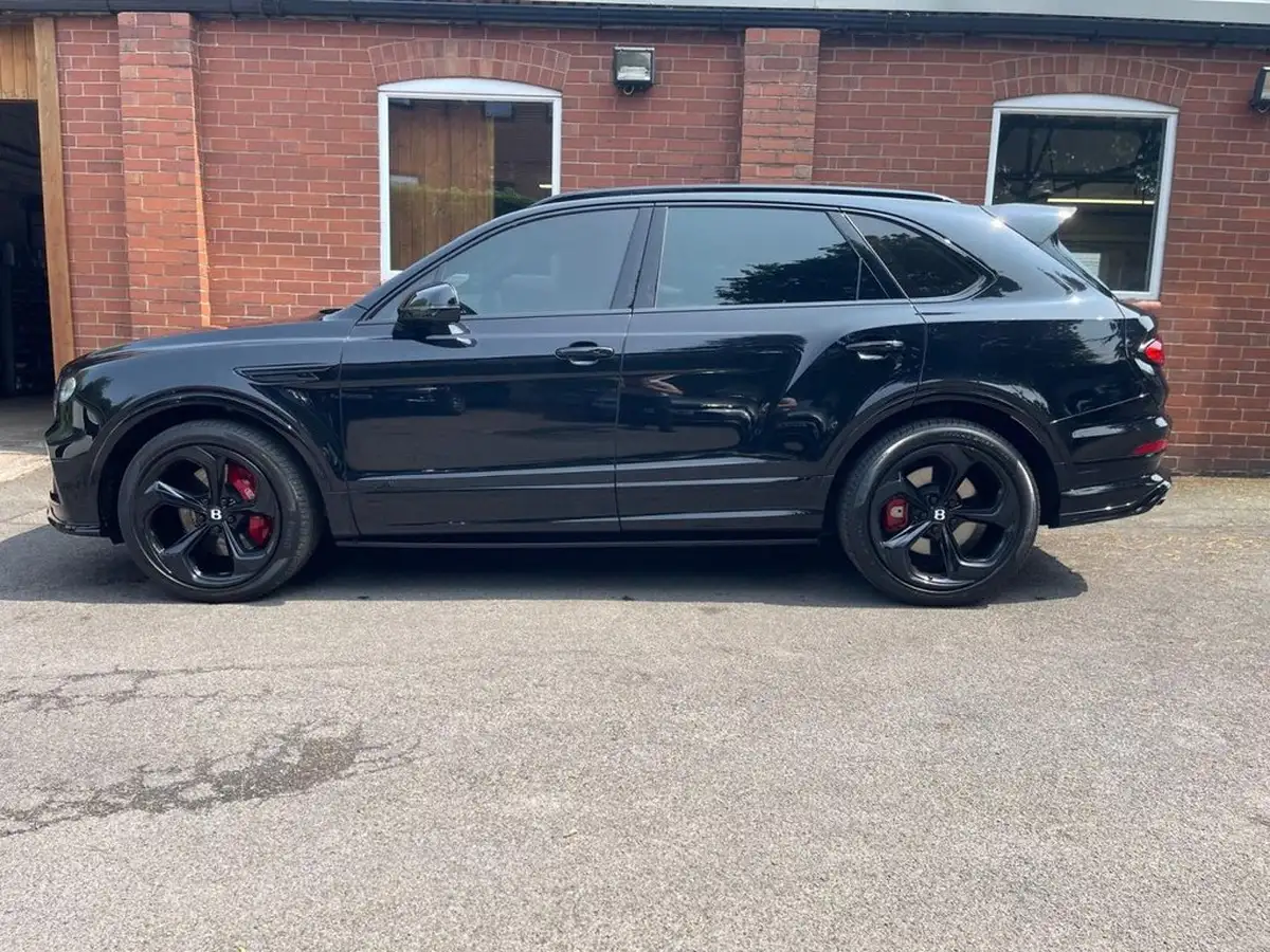 2023-bentley-bentayga-40-v8-s-big-9