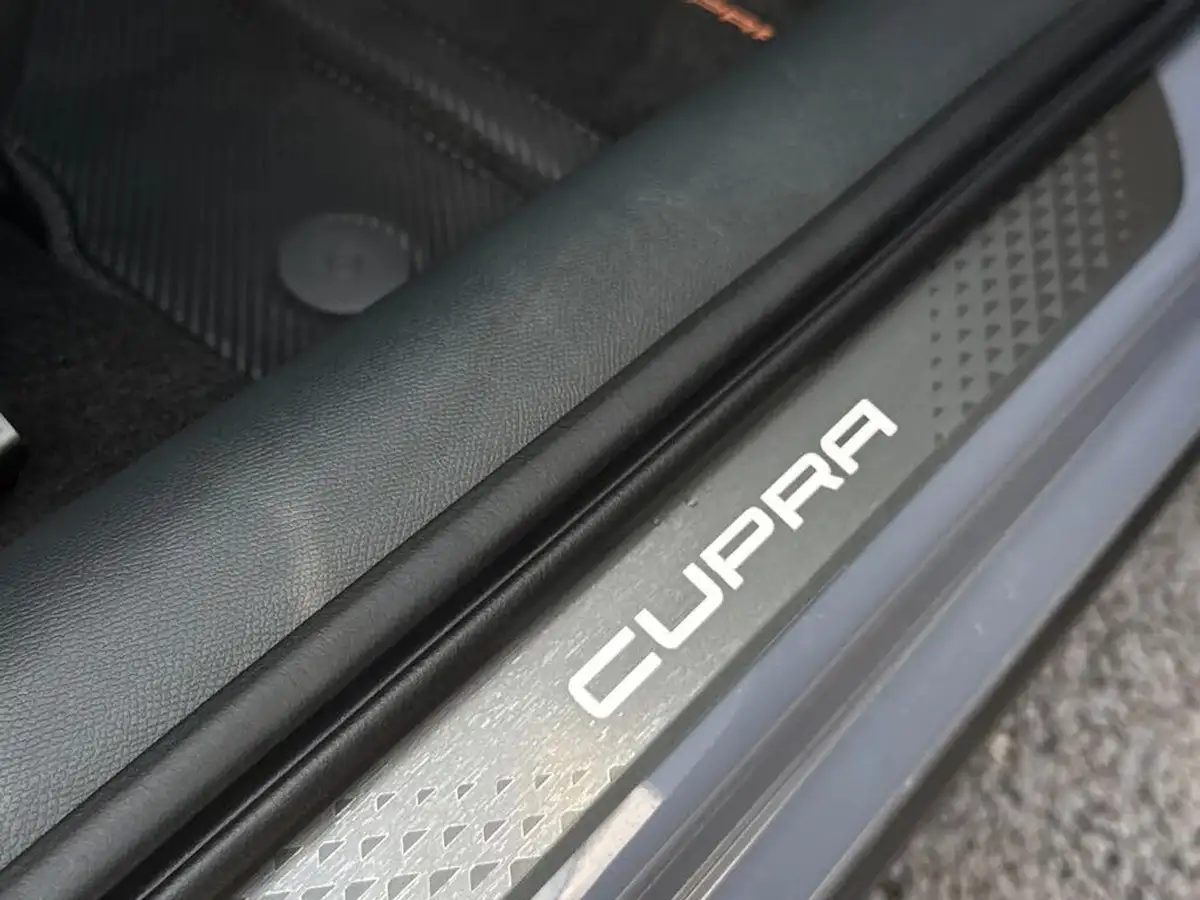 2024-cupra-formentor-15-e-hybrid-v3-big-34