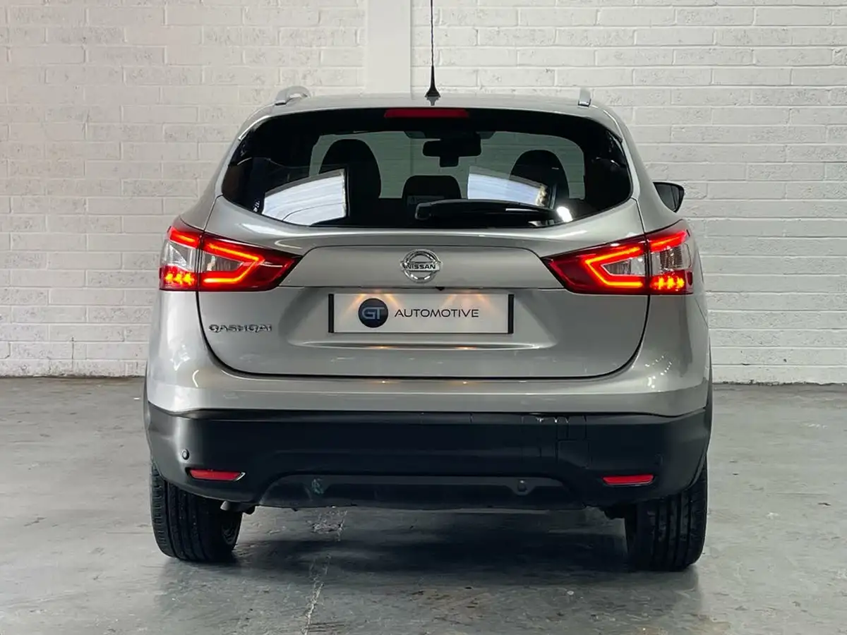 2016-nissan-qashqai-16dci-tekna-xtronic-cvt-big-8