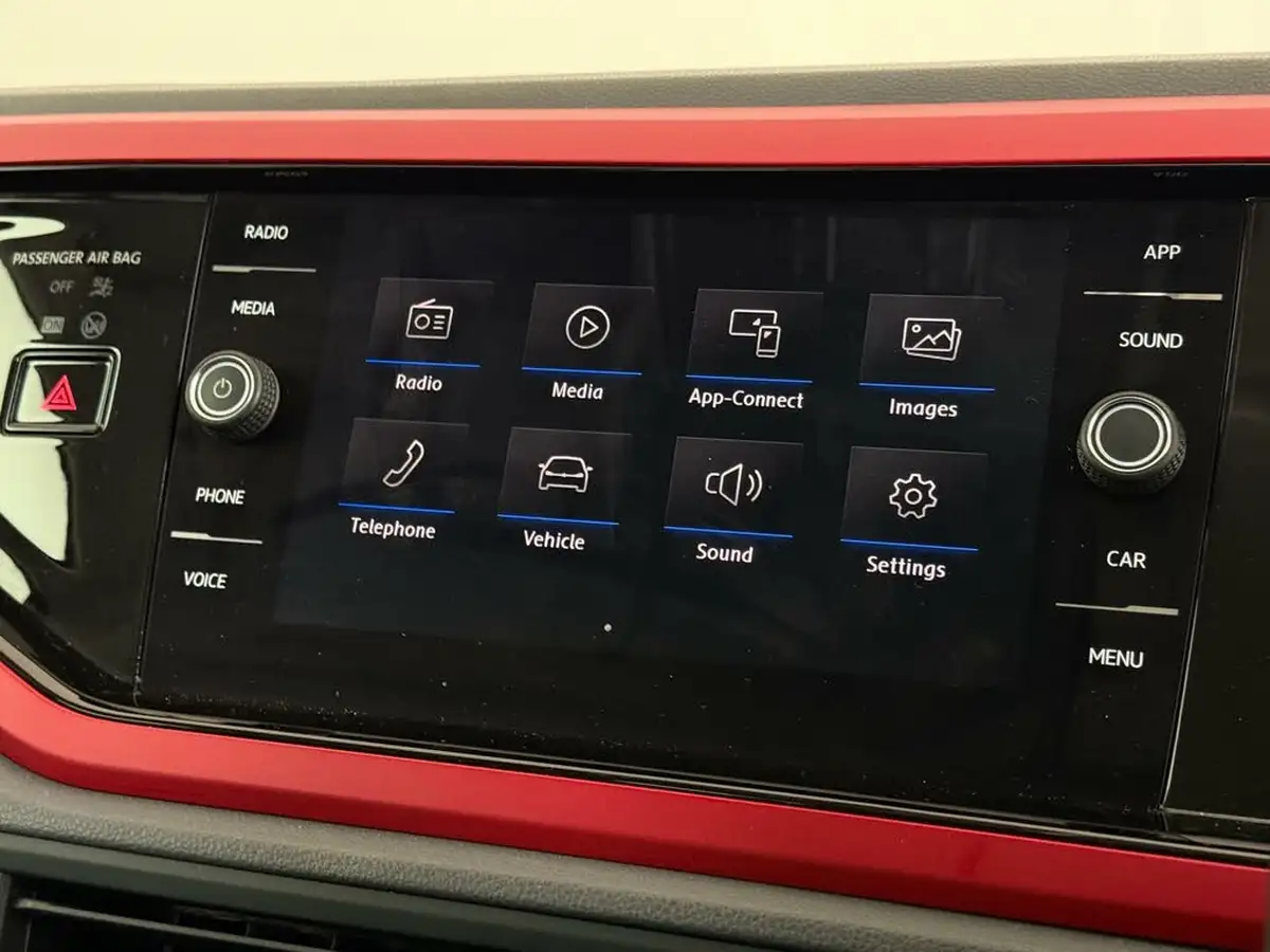 2020-volkswagen-polo-10-beats-80ps-big-28