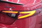 2017-alfa-romeo-giulia-20-veloce-small-77