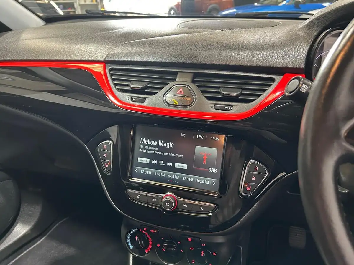 2019-vauxhall-corsa-14i-griffin-75ps-5d-big-18