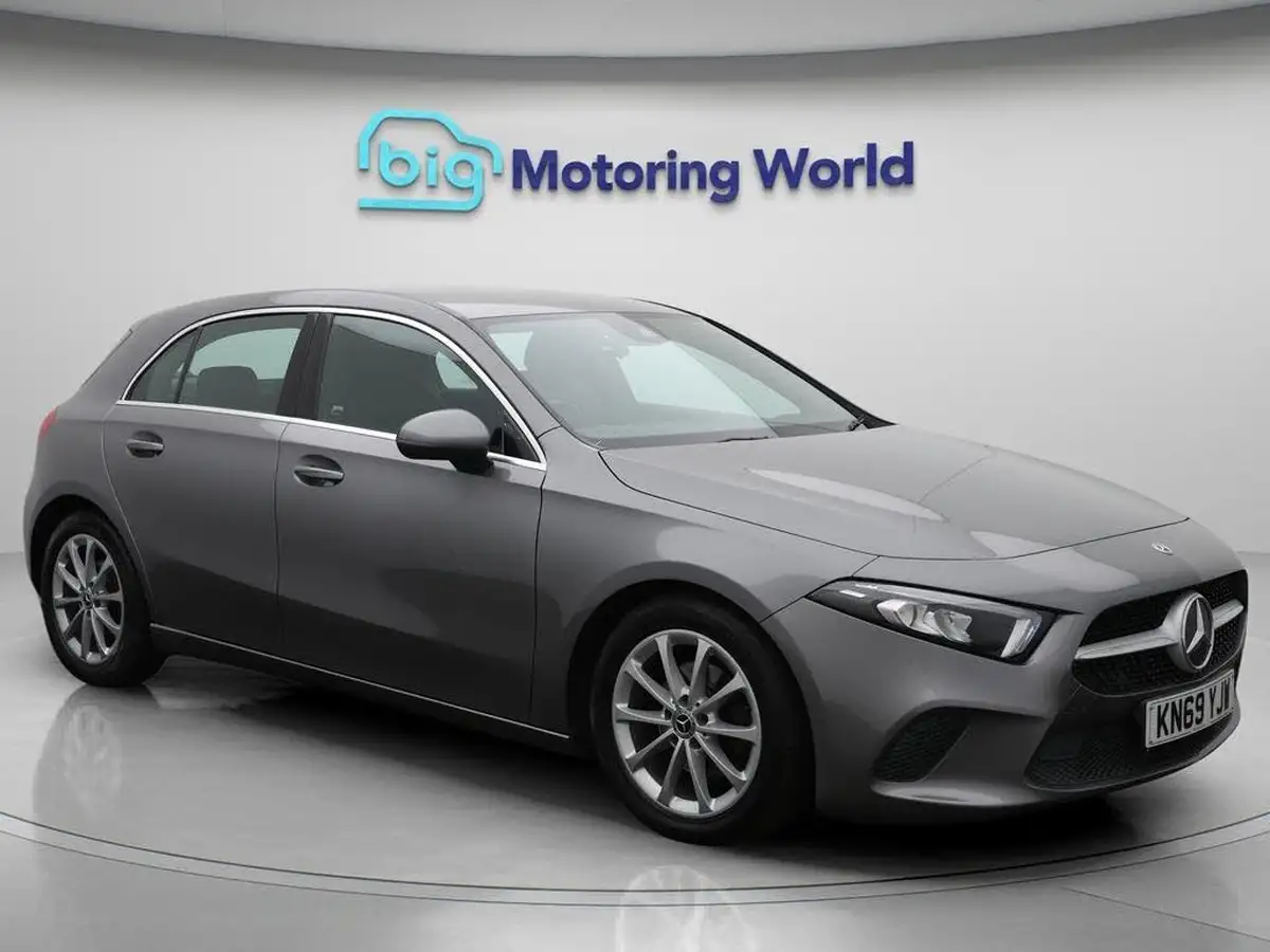 2019-mercedes-benz-a-class-15d-a180d-sport-hatchback-5d-7g-dct-big-0