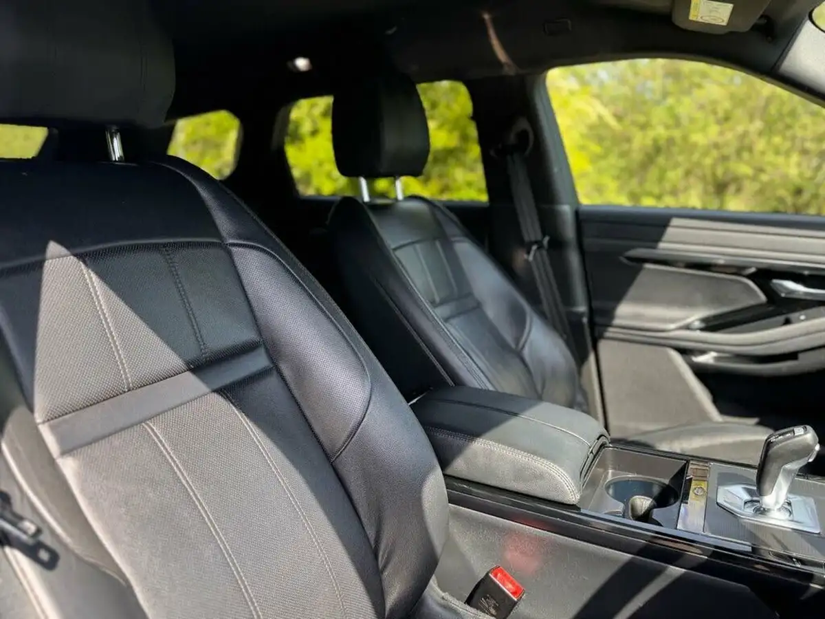 2021-land-rover-range-rover-evoque-15-p300e-r-dynamic-s-big-4