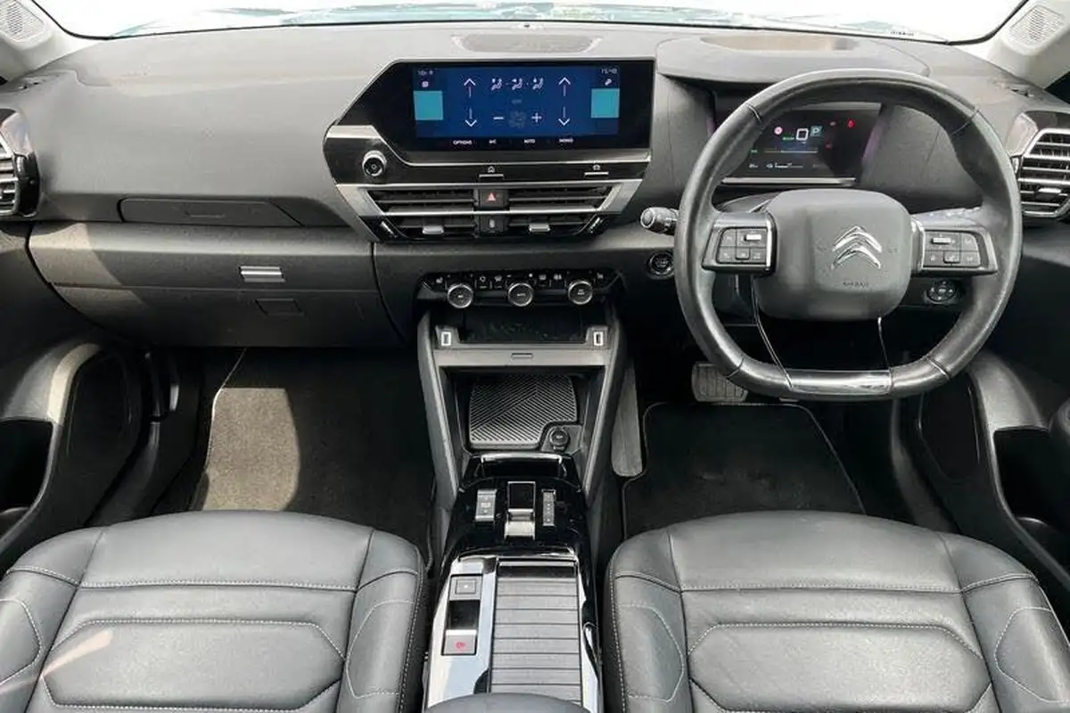 2022-citroen-c4-e-shine-plus-big-9