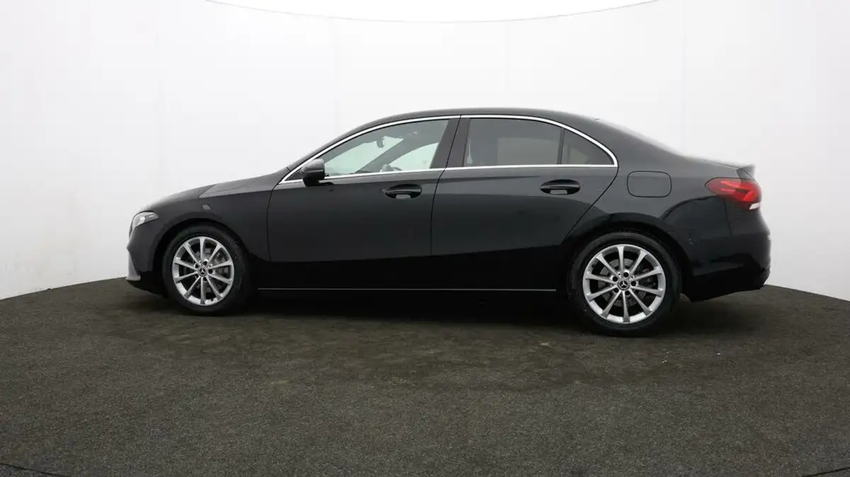 2020-mercedes-benz-a-class-13-a200-sport-saloon-4d-7g-dct-big-71