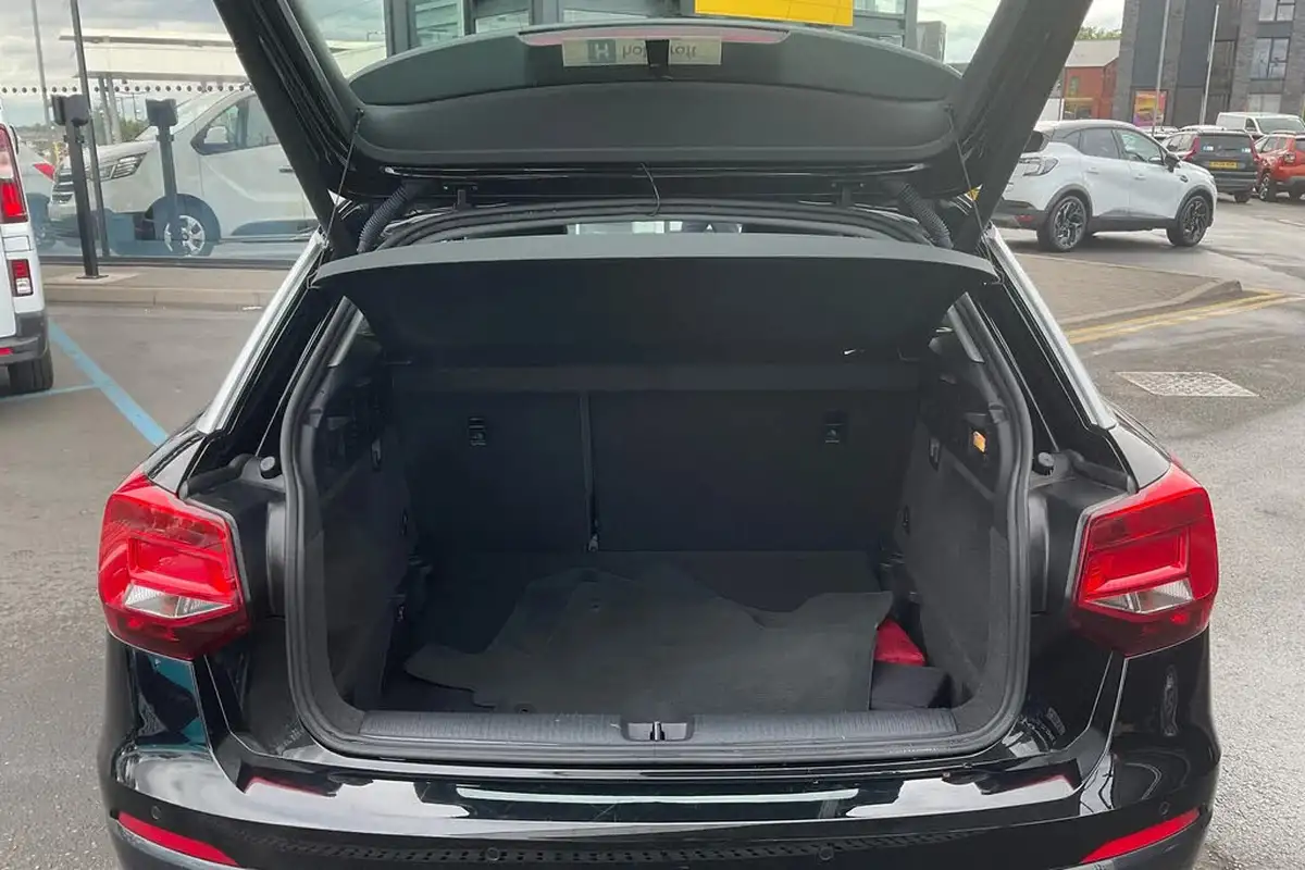 2019-audi-q2-15-35-tfsi-sport-cod-big-24