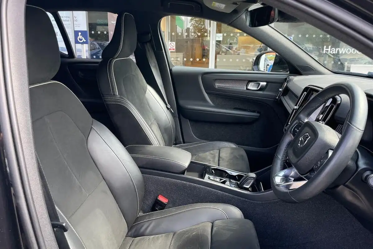 2021-volvo-xc40-15-t5-r-design-pro-258bhp-big-24