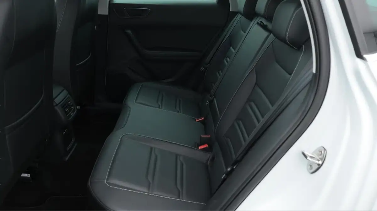 2022-seat-ateca-15-tsi-evo-xperience-lux-dsg-big-16