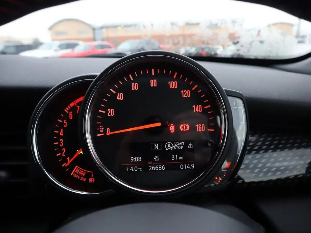 2019-mini-cooper-20-cooper-s-sport-189bhp-hatchback-5d-big-24