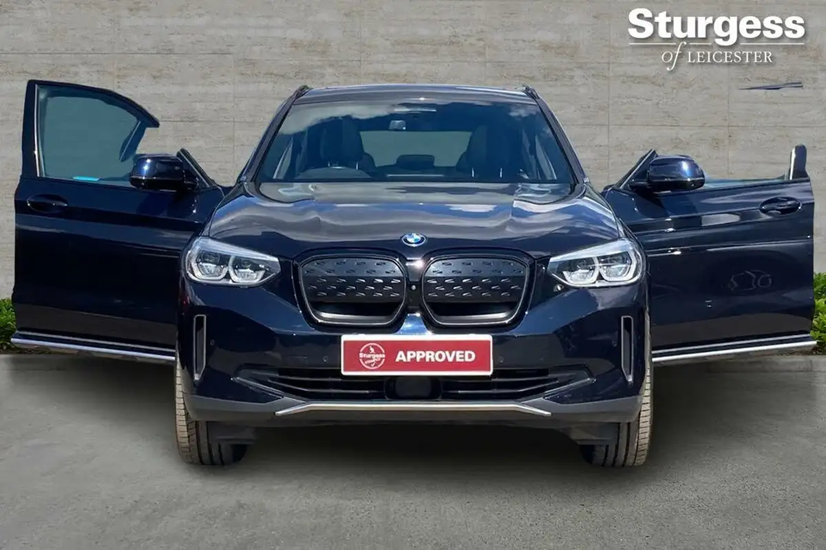 2022-bmw-ix3-e-premier-edition-pro-big-30