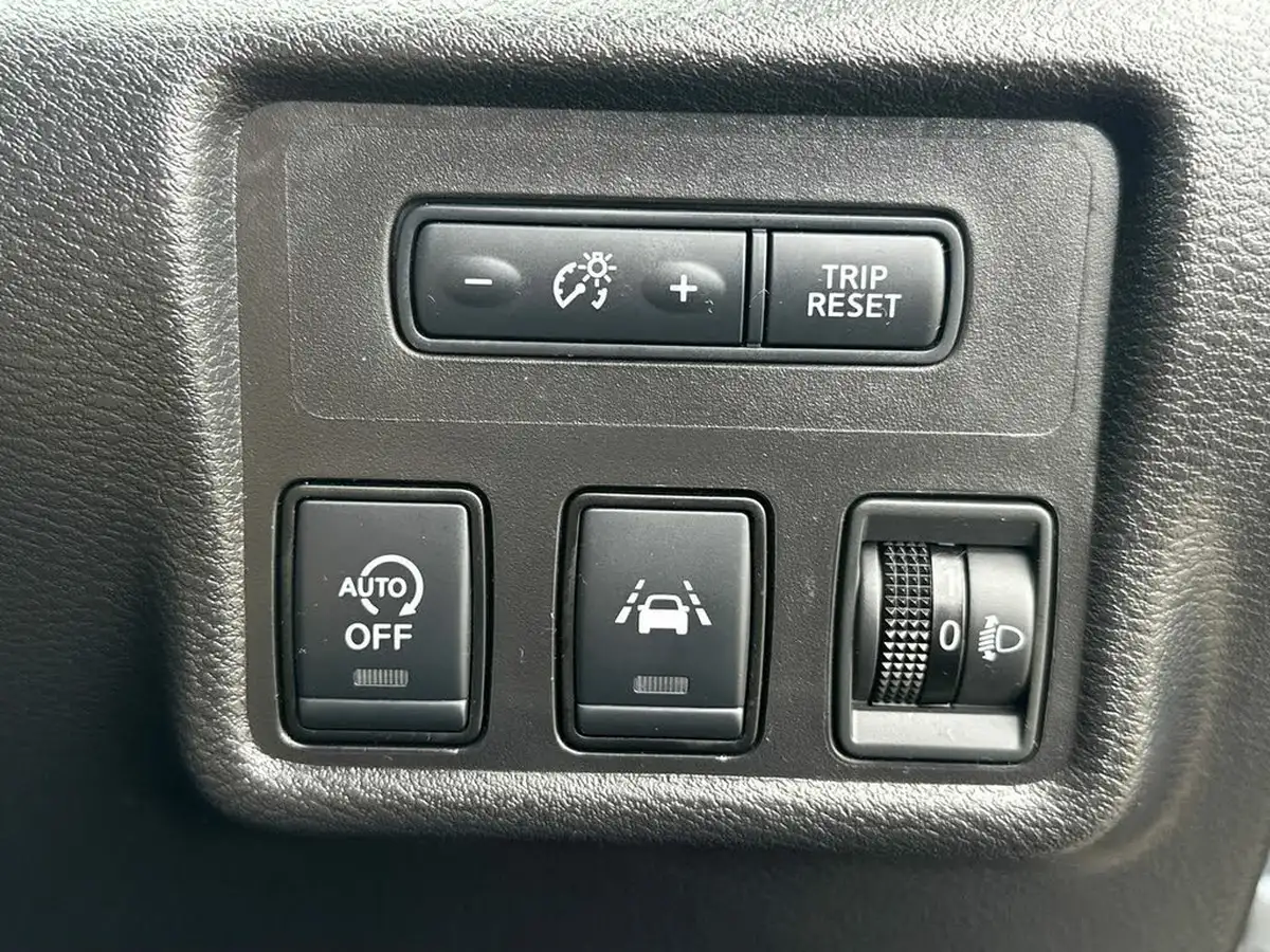 2021-nissan-micra-10-ig-t-acenta-big-27