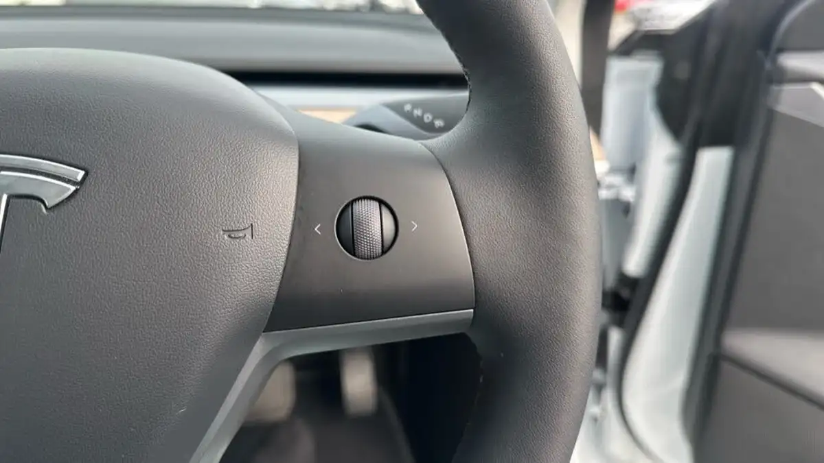 2023-tesla-model-3-e-rwd-241bhp-big-24