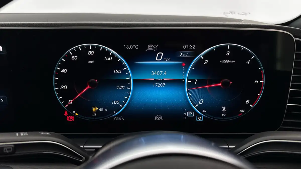 2023-mercedes-benz-gle-class-29d-gle400d-amg-line-premium-plus-331ps-coupe-big-12