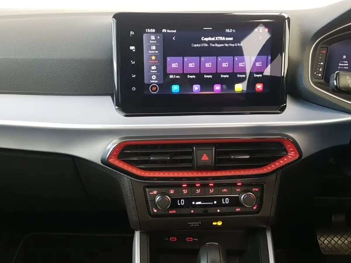 2022-seat-arona-15-tsi-fr-sport-big-10