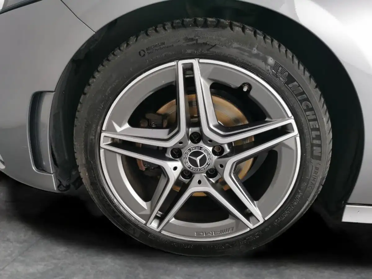 2019-mercedes-benz-a-class-13-a200-amg-line-hatchback-5d-7g-dct-big-31